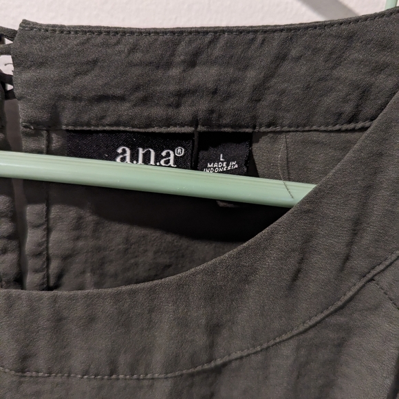 A.N.A Olive Short Sleeve Top - Picture 2 of 3